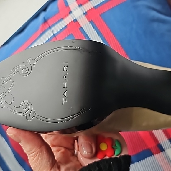 NWOT Tahari shoes - Picture 8 of 8